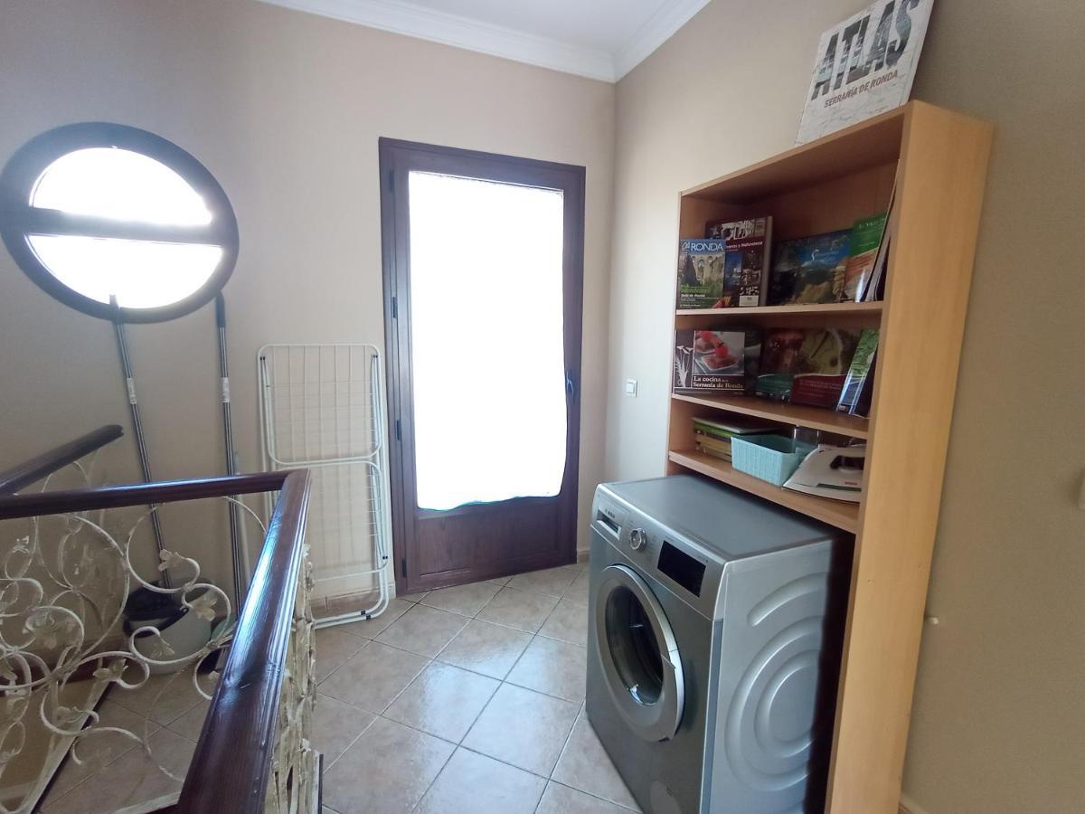 Apartamento Valle Del Guadiaro Cortes de la Frontera Exteriör bild