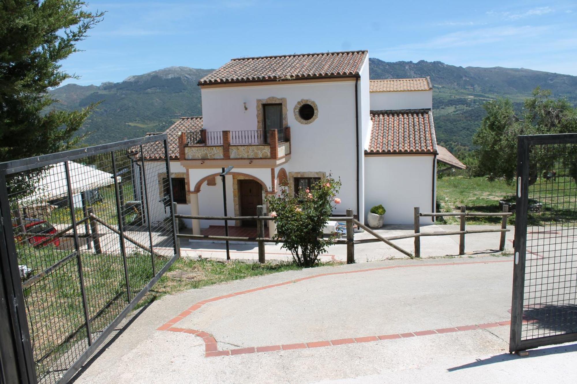 Apartamento Valle Del Guadiaro Cortes de la Frontera Exteriör bild